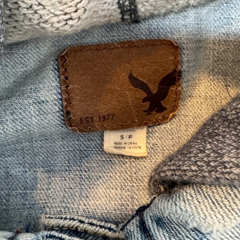 American Eagle‎ Outfitters Denim Hoodie Jacket Women's Small Gray Blue